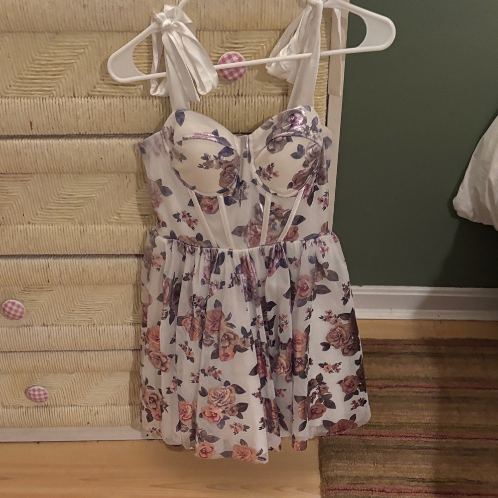 Only worn once! Charming Floral Junior Dress with Bow Straps